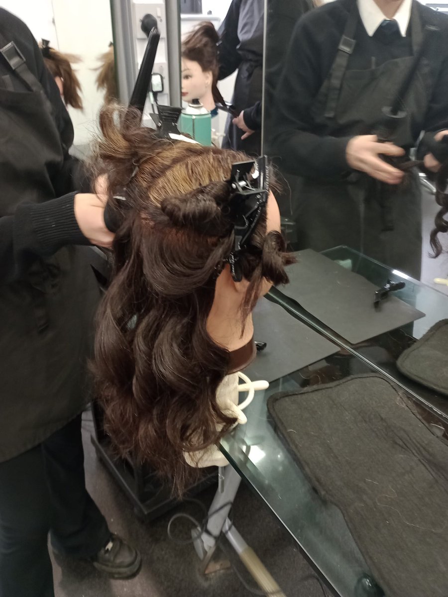 BCSchool1's tweet image. Year 10 got hands on experience of college life at Macclesfield College today. They took part in taster sessions ranging from automotive and mechanical engineering to hairdressing and the Chef Academy. Thanks to the college for their warm welcome.  #lovelearninglovelife