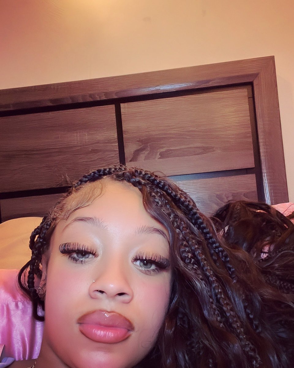 jaylaaamariee's tweet photo. fine shit, pretty faceee, adorable https://t.co/L8CKw912yk