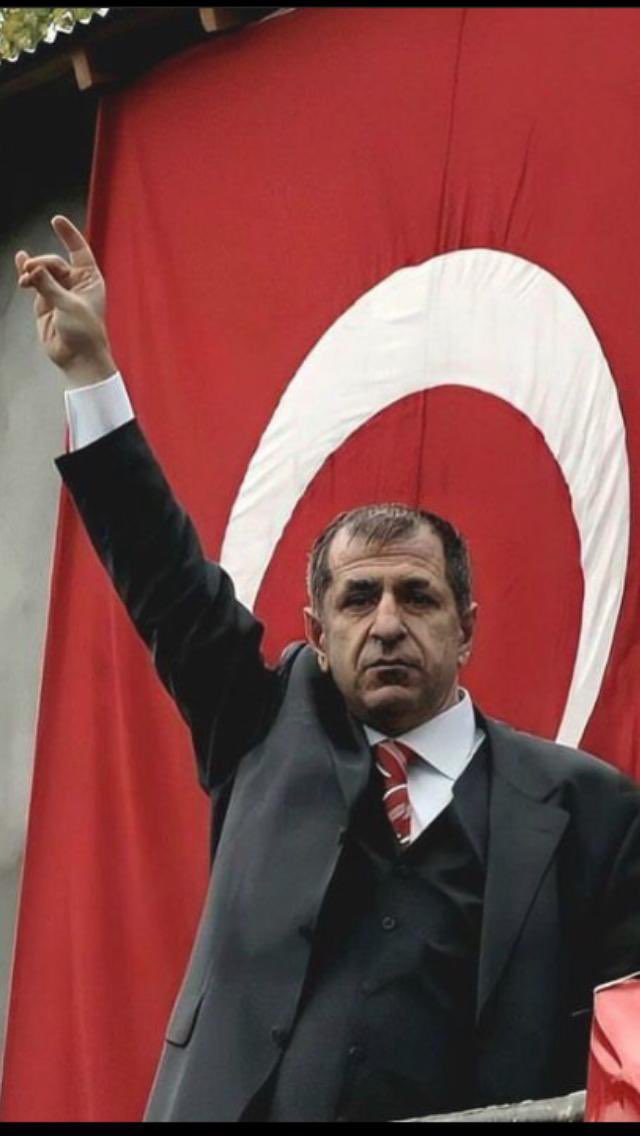 Kılına zarar gelirse, gök kubbeyi başınıza yıkarız!

#ÜmitÖzdağYalnızDeğildir