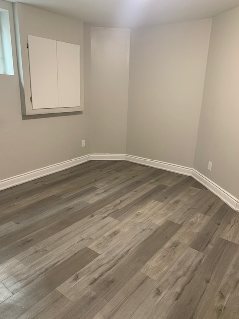 Sharon_Hyman's tweet photo. FOR RENT! Beautifully renovated 1 bed + 1 bath legal basement apartment in Brampton, Fletcher's Meadow. Close to all amenities including Mt. Pleasant GO &amp; more! For more info reach out to be at 647.299.2246. https://t.co/v3td7CQ6BE