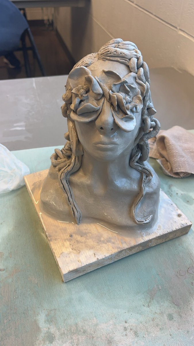 The fact that Columbus Recreation and Parks offers cheap ceramics and pottery classes has been a godsend. It's been so nice to get back in touch with my creative side. 

Here is my work in progress.