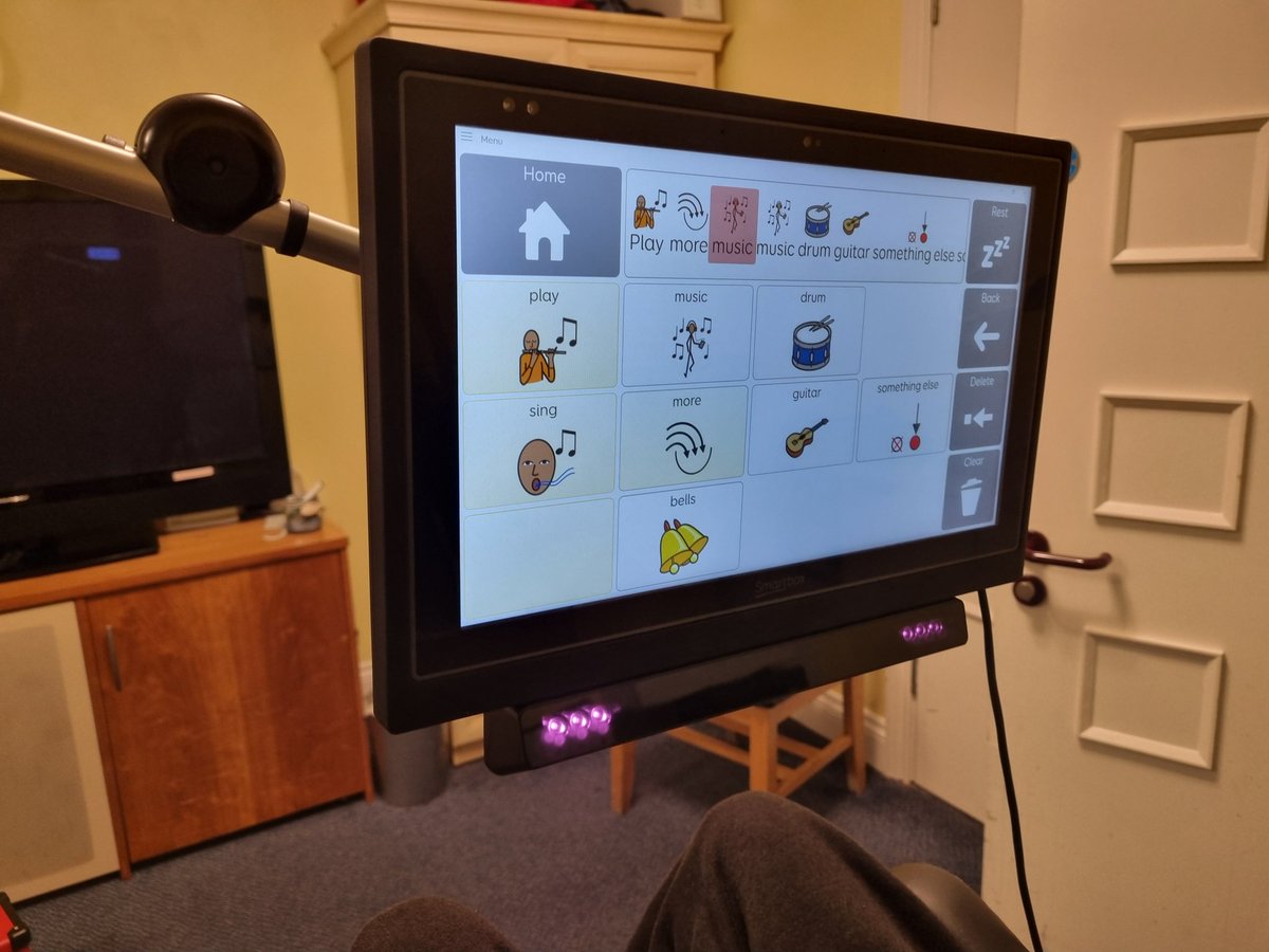1_forget's tweet photo. Great session yesterday! We warmed up with #Switch work using rotating bells, explored #CauseAndEffect and #TurnTaking with @ThinkSmartbox's #LookToLearn, and focused on #ChoiceMaking and #EarlyCommunication using #VocoChat. #MUSICCAN #Eyegaze #ABI #TBI https://t.co/M5kLi9MAsg