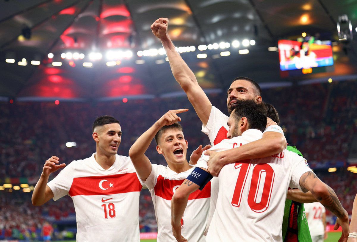 Bizim Çocuklar başarılar dilerim.
Haydi Avrupa Ay yıldız geliyor Gelecek Vaat ediyorsunuz.
<a href="/GelecekPartiTR/">Gelecek Partisi</a> 
<a href="/Ahmet_Davutoglu/">Ahmet Davutoğlu</a> 
<a href="/AyhanSeferUSTUN/">Ayhan Sefer ÜSTÜN</a> 
<a href="/OmerrUnal/">Ömer ÜNAL</a> 
<a href="/HHBOZOK06/">Hasan Hüseyin Bozok</a> 
<a href="/abdullahbasci/">Abdullah Başcı</a> 
<a href="/HasanSeymen10/">Hasan Seymen</a> 
<a href="/frkpala/">Faruk Pala</a> 
<a href="/MuhammetAC85863/">Muhammet ACAR</a> 
<a href="/molier07/">Murat Namal</a>