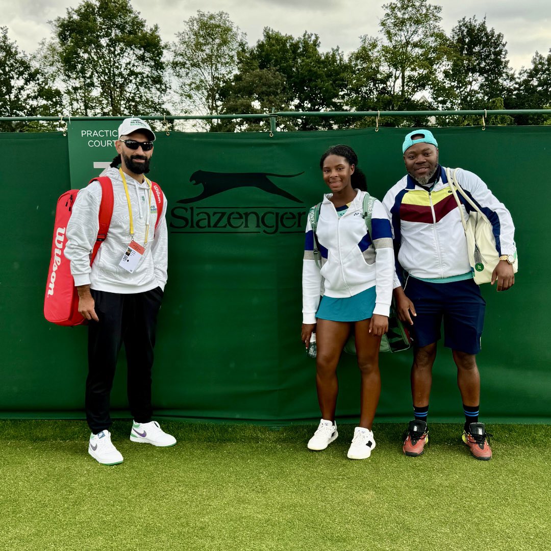 John McEnroe Tennis Academy standout and recent University of Texas at Austin commit Christasha McNeil prepared on grass courts for the Wimbledon Junior Championships with Coach Jason Shkodnik! 🎾

Comment below to wish Christasha good luck in London this week! ⬇️

#JMTA