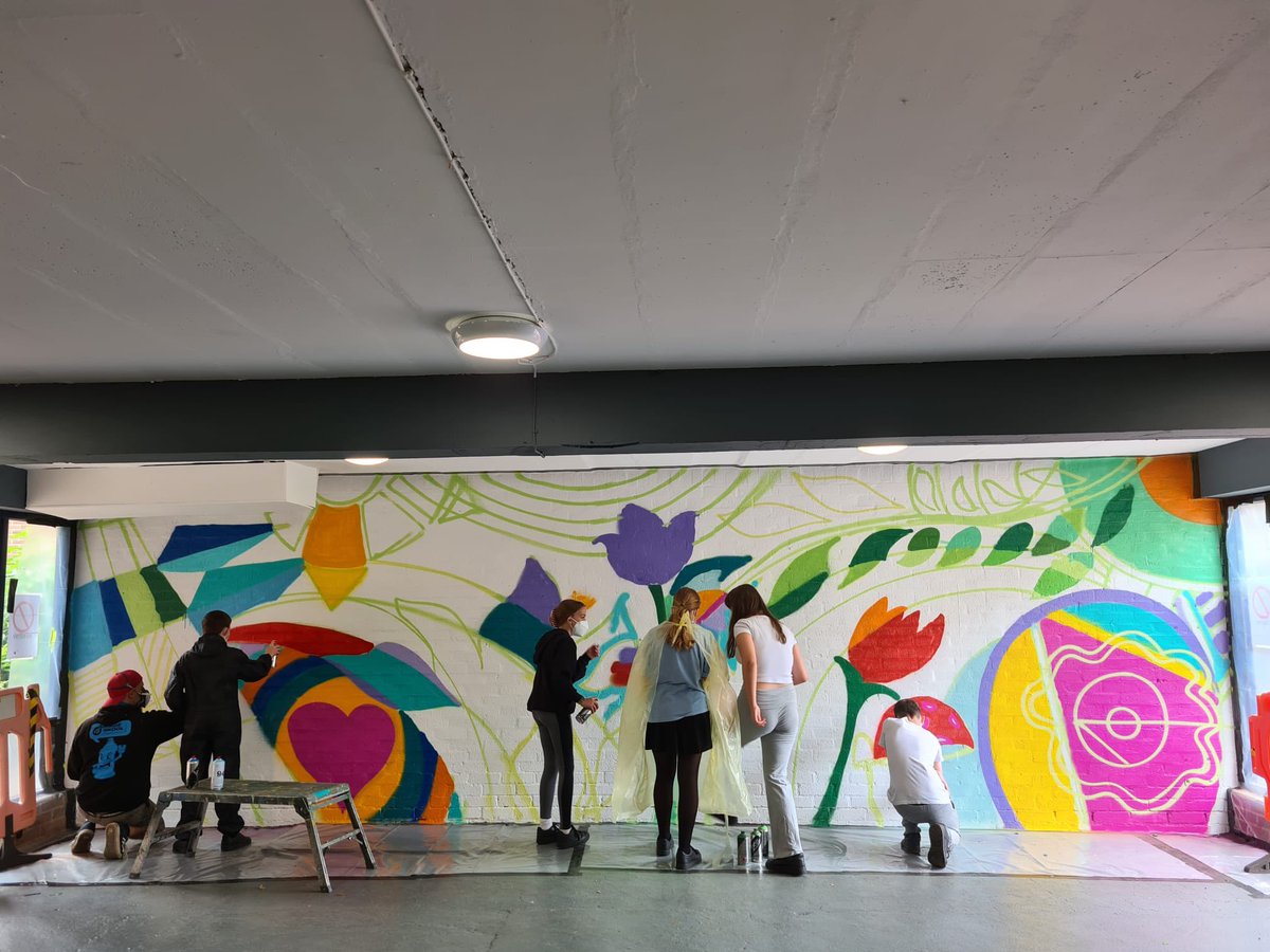 Students worked brilliantly this afternoon making a start on the mural- just look at those colours! <a href="/imageskool/">iMAGESKOOL</a> <a href="/keslichfield/">KES Lichfield</a>