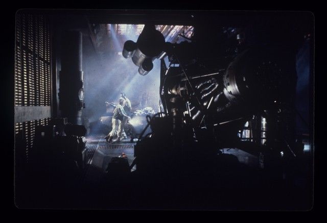 chazlip9's tweet photo. Photography and behind the scenes from Bob Penn Alien Diaries 

#BobPenn #AlienDiaries #BehindTheScenes #ProductionPhotography #PracticalEffects #VisualEffects #CharlitoProject https://t.co/b3u9m3QOm8