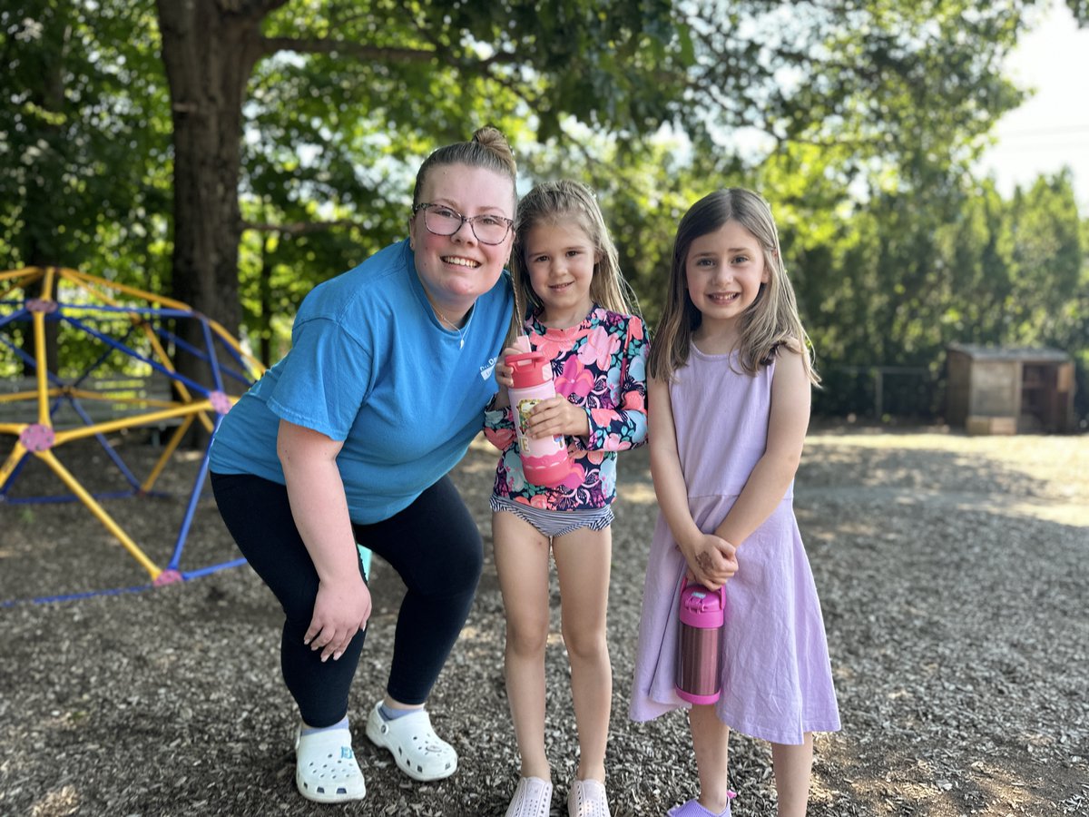nurturedelc's tweet photo. ⭐️STAFF SPOTLIGHT⭐️on Ella DeSalvo, #ddccumberland! Her favorite part of the day is playing outside. She has been part of the team for 2 years and is looking forward to furthering her education at RIC as she was accepted into the elem. and special ed program! #weareddc #RIC https://t.co/4jk4rbA95f