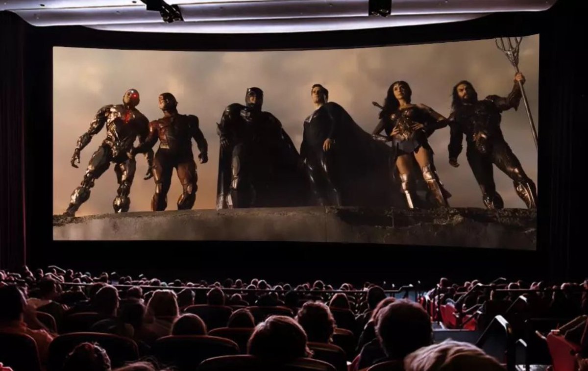 BatfleckMovie's tweet photo. Go ahead and start trending #ReleaseTheSnyderCutInTheaters!!!

We want to see #ZackSnydersJusticeLeague in theaters WORLDWIDE, @wbd @wbpictures!!! https://t.co/eIYQ3SgsLX