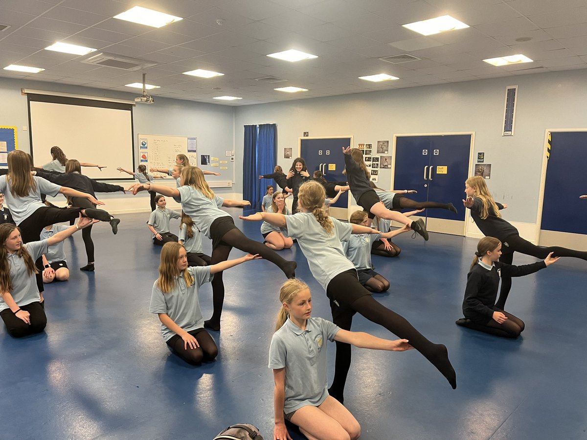 Fram Earl Dance tweet media