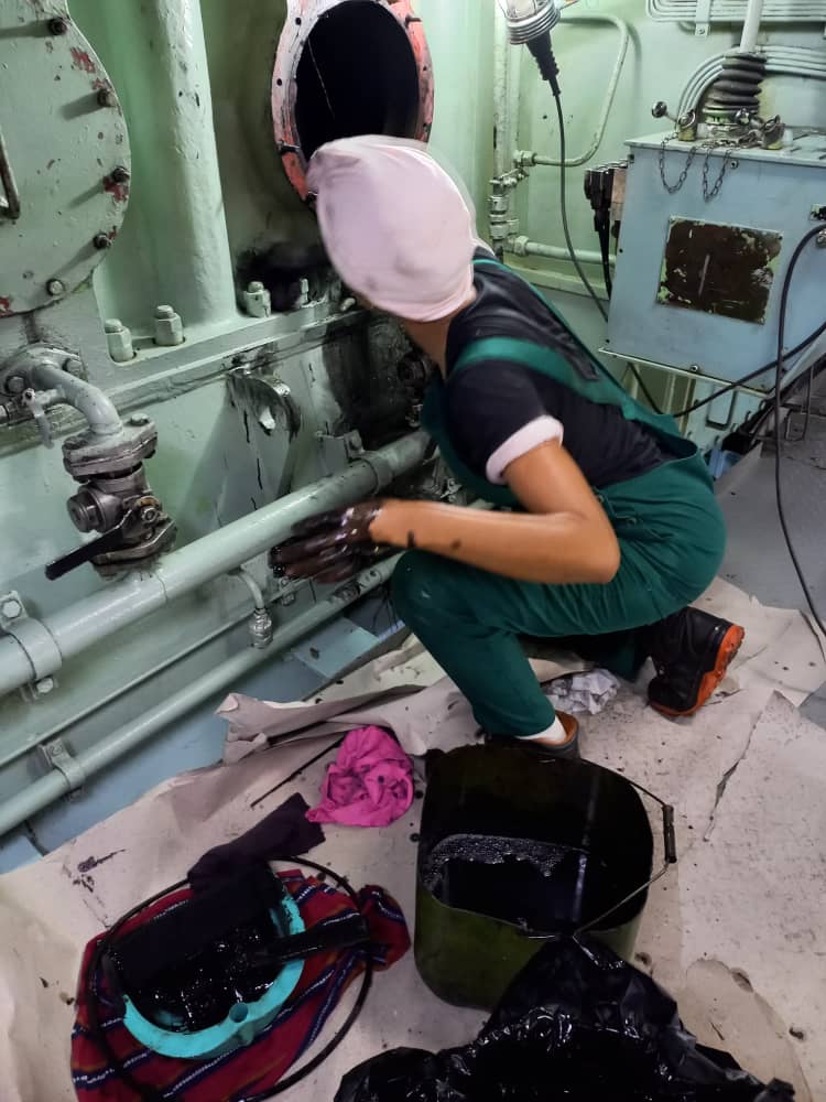 Selecmar, faro de más de 4000 cubanos (Parte 2)

En Selecmar se han realizado cambios en los últimos años en la gestión de la empresa, con el objetivo de facilitar la vinculación de los marinos con las navieras internacionales y mejorar así el flujo financiero de la empresa...