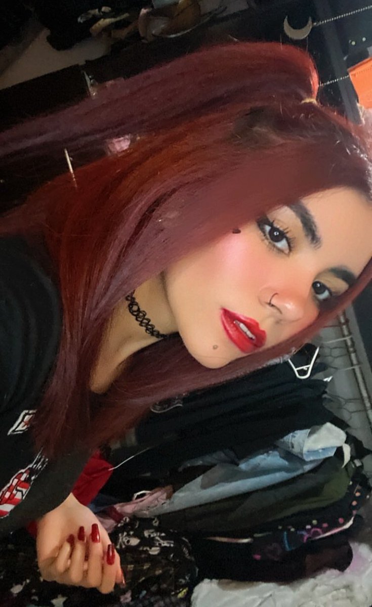 LicMoonLight's tweet image. Hace raton no subo nada aca

Los tqm changos tuberculosos