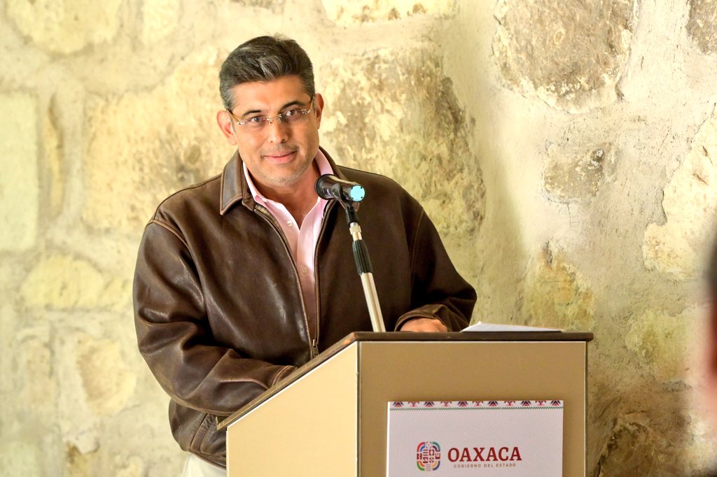 Ambiente_GobOax's tweet photo. El foro se realiza en coordinación con la @DesEconomicoOax y @CENAGAS_mx, donde se dio a conocer la plataforma del Programa Nacional de Identificación de Consumo de Energéticos, que permite generar un diagnosticos de la demanda global de gas natural del sector productivo. (2/2) https://t.co/fZgLtPJDaU