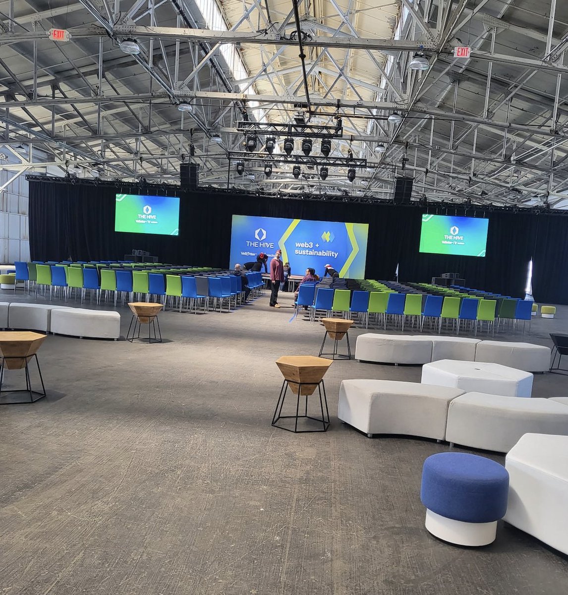 TheSolarWise's tweet photo. SolarWise extends a big shoutout to the @vechainofficial team for an outstanding HIVE Summit in San Francisco! 👏
Your dedication and organization were truly commendable.
Looking forward to more inspiring events ahead! 👀
#Vefam #SolarNFT #SolarWise https://t.co/NWdlAwwkM7