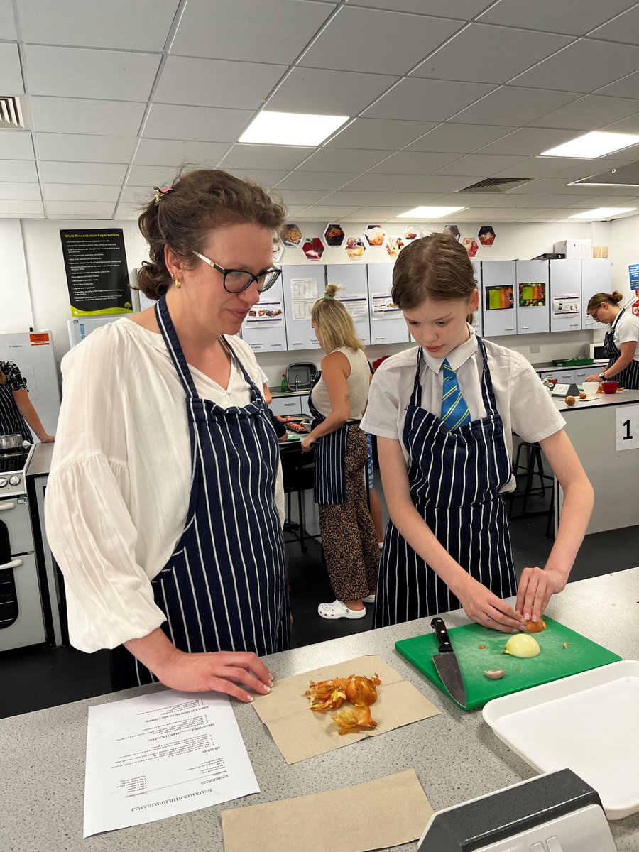 Newton Abbot College tweet media