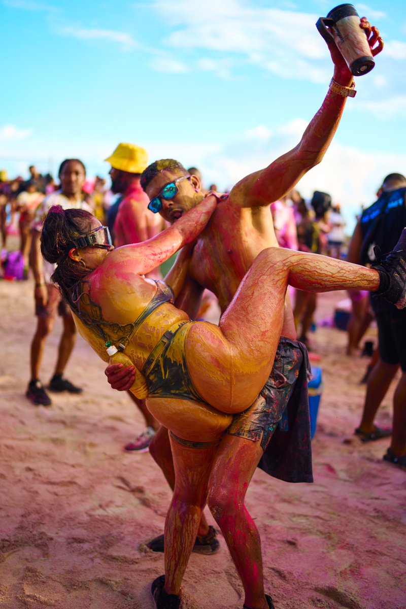 XscapeWknd tweet media