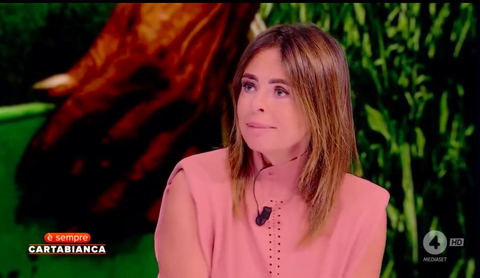 CartabiancaR4's tweet image. #Perego: "Non ci sono differenze tra le persone che abbiamo visto nel servizio sui campi in Puglia e gli schiavi dei campi di cotone. Nessuno fa nulla perché non c'è più coscienza sociale". 

#ÈsempreCartabianca