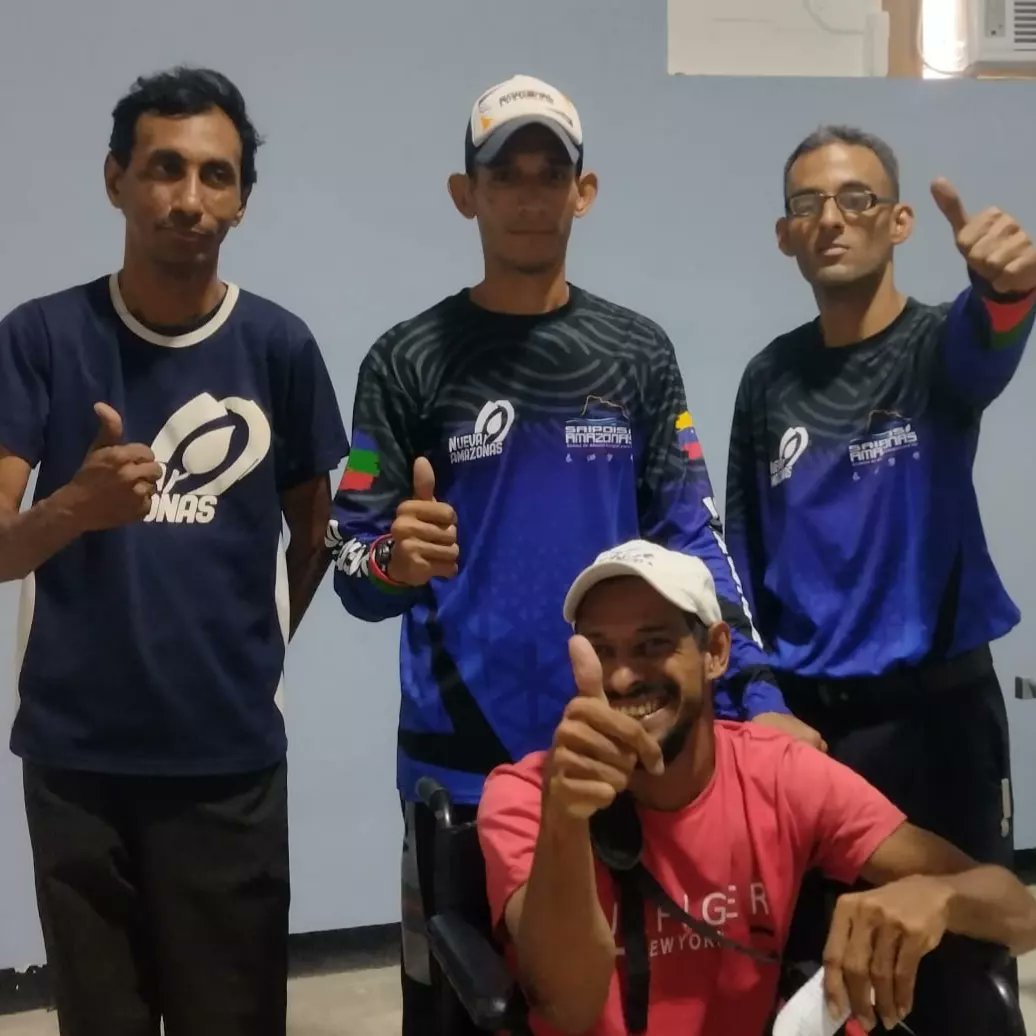 saipdis's tweet photo. ♿#ENTÉRATE 

SE BRINDÓ SOLIDARIDAD Y APOYO A DARWIN BLANCO 

Que ejemplo nos da día a día Darwin, recordándonos que la verdadera fuerza está en la capacidad de superar los obstáculos con una sonrisa en el rostro.

#NuevaAmazonas
#OrgullosoDeSerVenezolano https://t.co/LWmmvaSW09