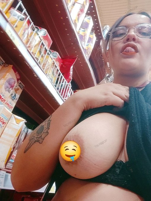 Hola bebe donde crees que ando? ❤️&zwj;🔥Que esto me excitando 🥵, efectivamente no encima de ti 🤤  Estoy respondiendo<a href="/tag/juarez"class="tags"><span>#juarez</span></a><a href="/tag/onlyfan"class="tags"><span>#onlyfan</span></a><a href="/tag/felizmartesatodos"class="tags"><span>#felizmartesatodos</span></a>