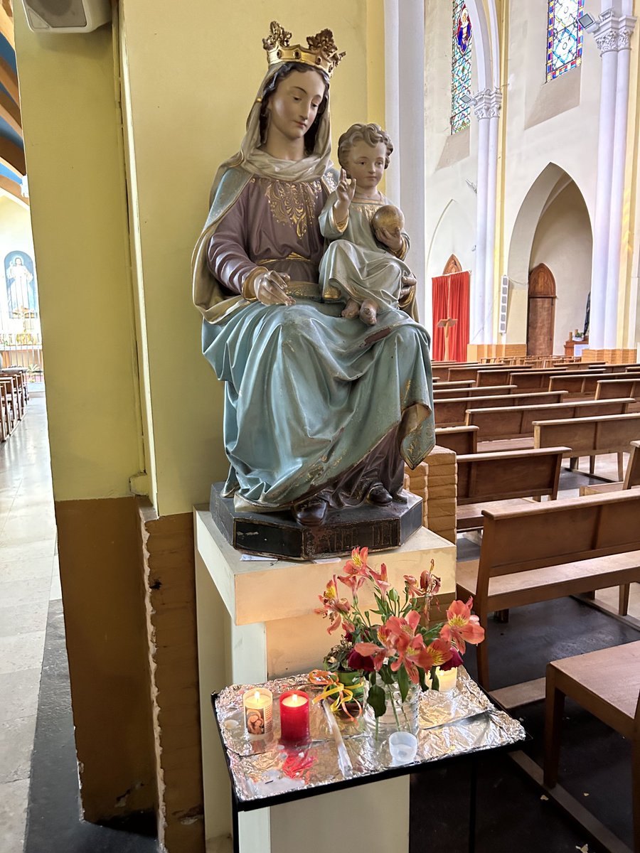 la_justiciere_'s tweet photo. Pour faire suite à mon précédent tweet : voici le mode d’emploi des #cierges dans 1 #Eglise. ON NE LES VOLE PAS. On fait 1 #offrande et on le laisse dans l’Eglise ‼️ 
#catholique #catholicisme #catholic #chrétien #christian #christ #church 
🙏🏻✝️ https://t.co/WvF5FUJg8w