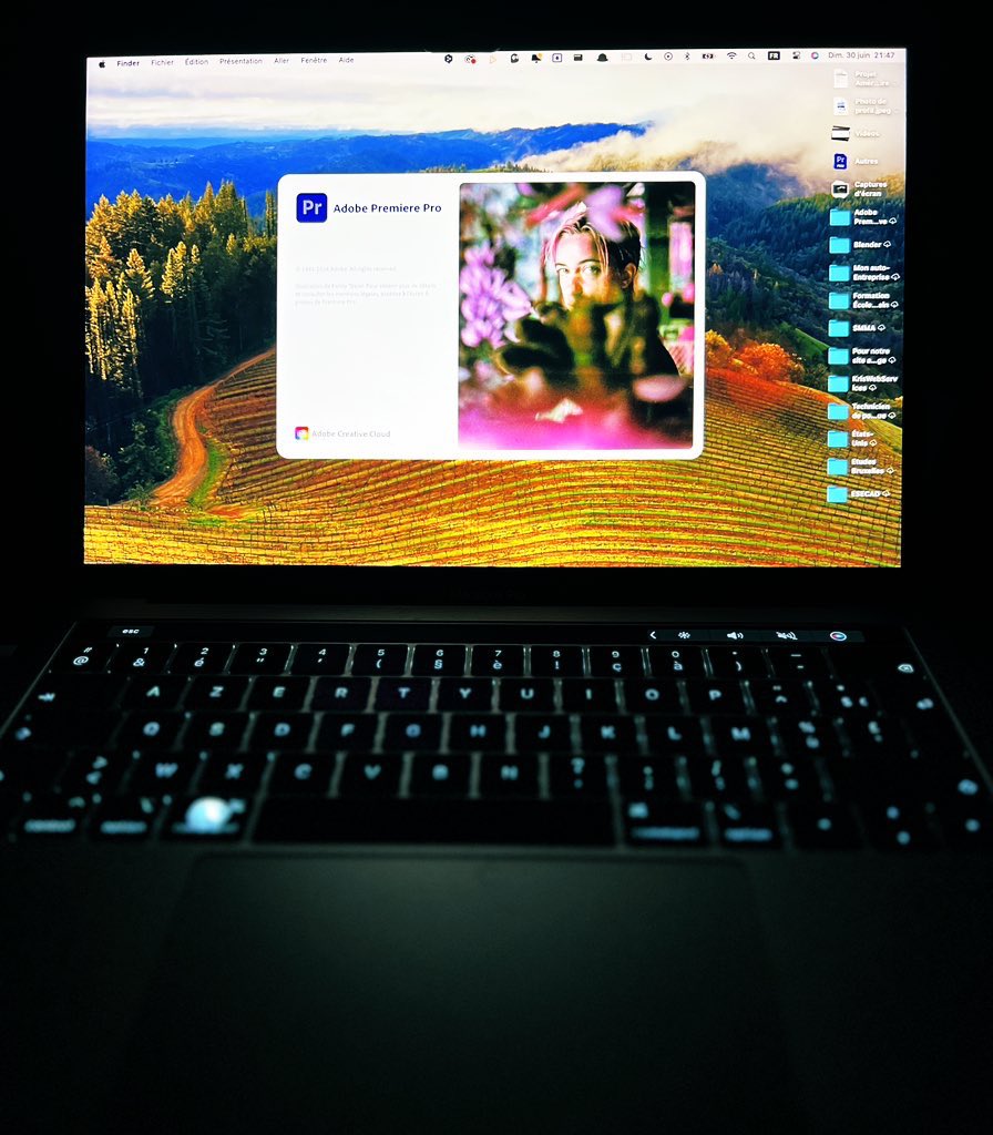 Aaron. R tweet media