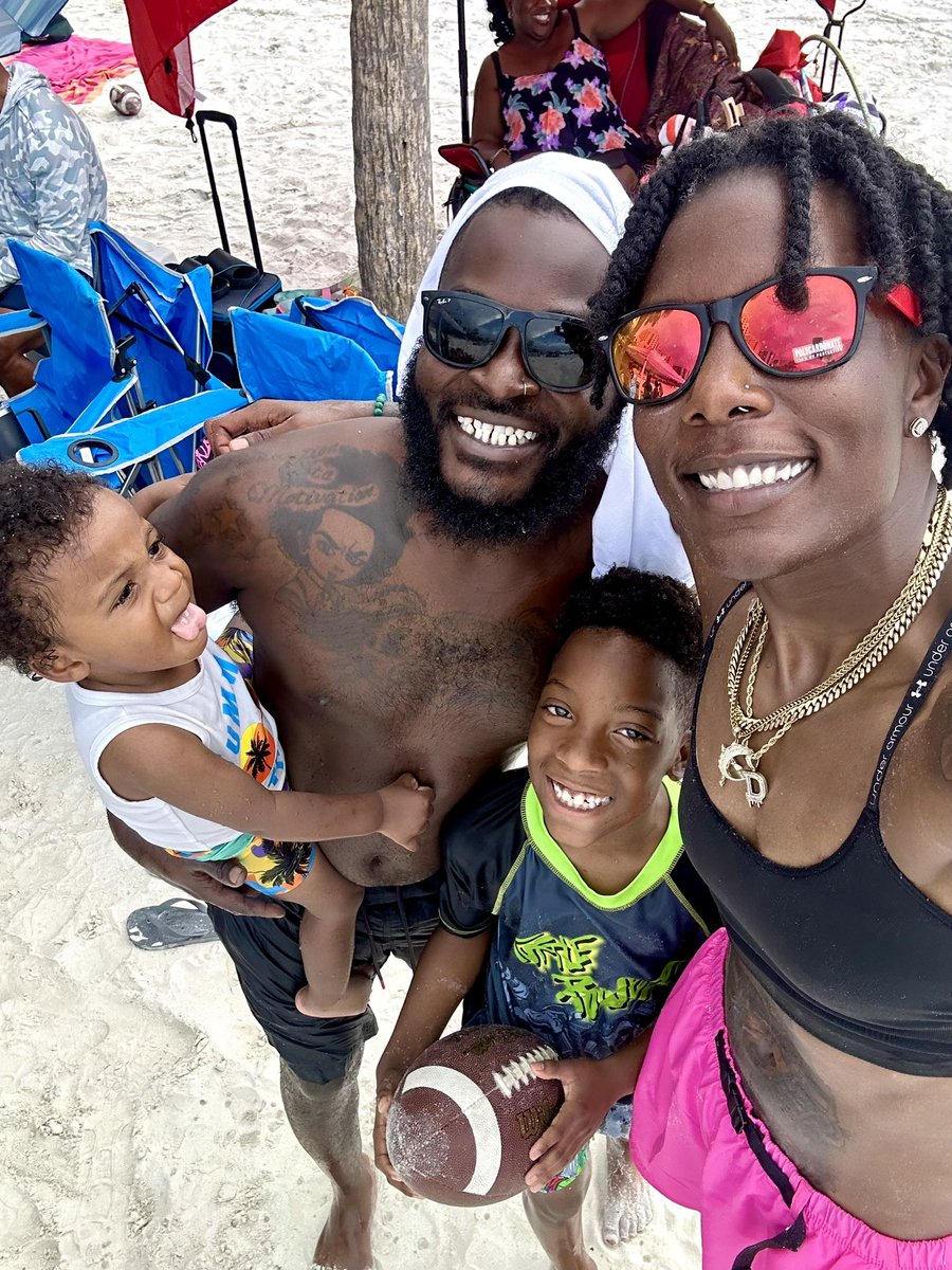 TheCompoundbbal's tweet image. Compound Beach Day 2024

Another great team bonding event in the books. Thank you to all the parents and athletes that came out. We had a blast 💥