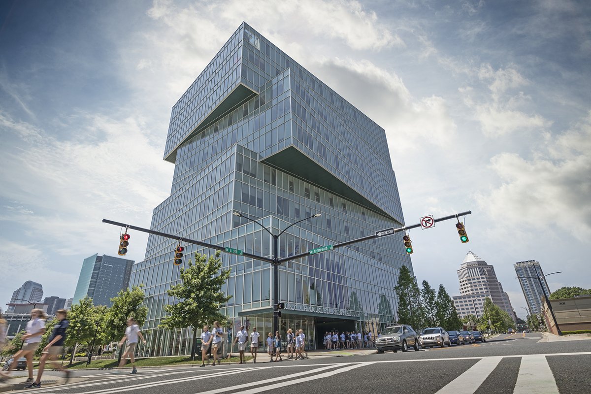 CLT_CRE's tweet image. Our interdisciplinary 32-credit hour curriculum, created in collaboration with the business community and academic departments, develops the next generation of leaders in commercial real estate. Learn more at realestate.charlotte.edu #UNCCharlotte #MSRE