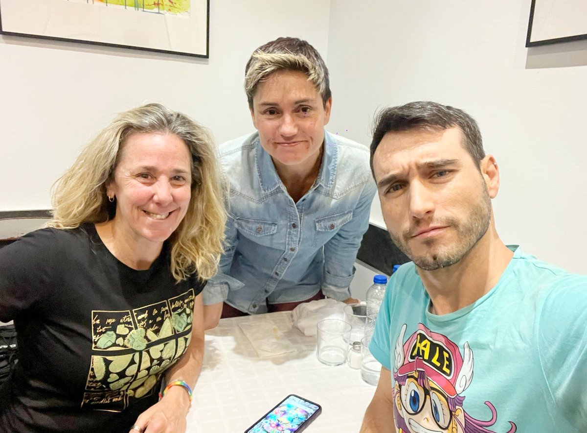 En reunión ultimando detalles de cara a próximas actividades, tareas pendientes, retos y evaluación de experiencias y datos. 
Iniciando la cuenta atrás para el #Orgullo2024🌈🏳️‍⚧️🏳️‍🌈🩵🎉