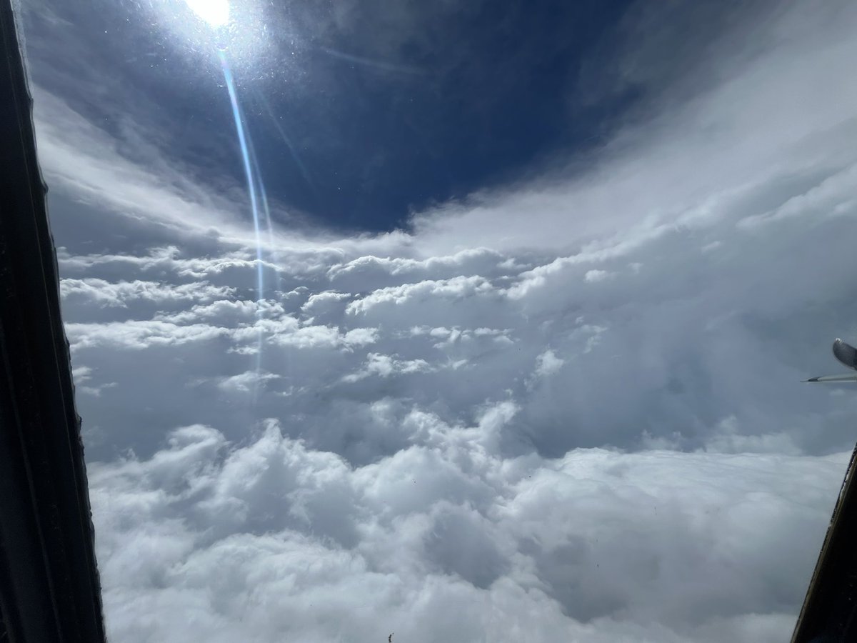 Hurricane Hunters tweet media