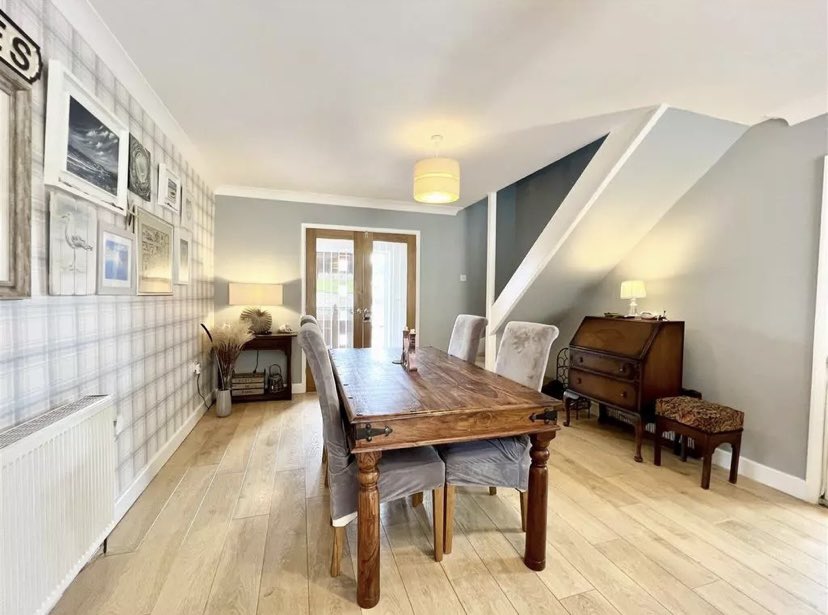 AndMwhite's tweet photo. Loved Working on this beautiful property in Halesowen the other week. The customers have put there house on the market. Couldn’t resist taking a look to see how the photos look from the estate agents. https://t.co/TGjLG5rxfK