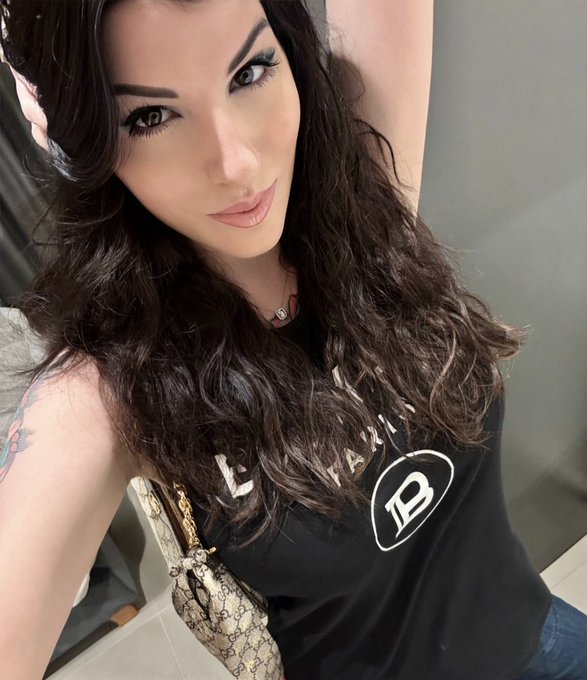 Giochiamo. Cosa pensi di me? 🦁 https://t.co/bx1zkMYkhz