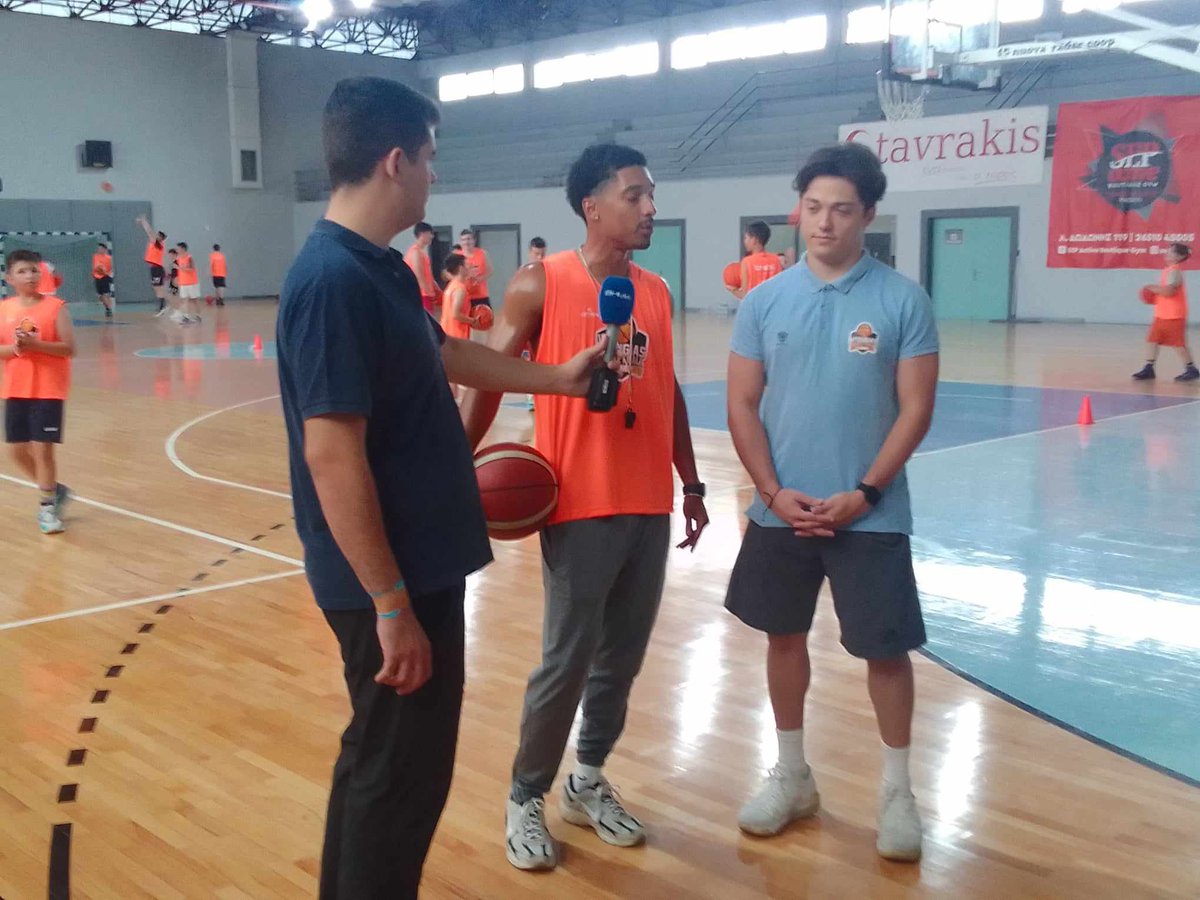 patgood00's tweet photo. Productive day at camp today. We were able to focus on skills and exploring different challenges within the game of basketball. The journey continues tomorrow. 🏀  Ioannina, Greece! 🇬🇷 https://t.co/LpuD4sknwQ