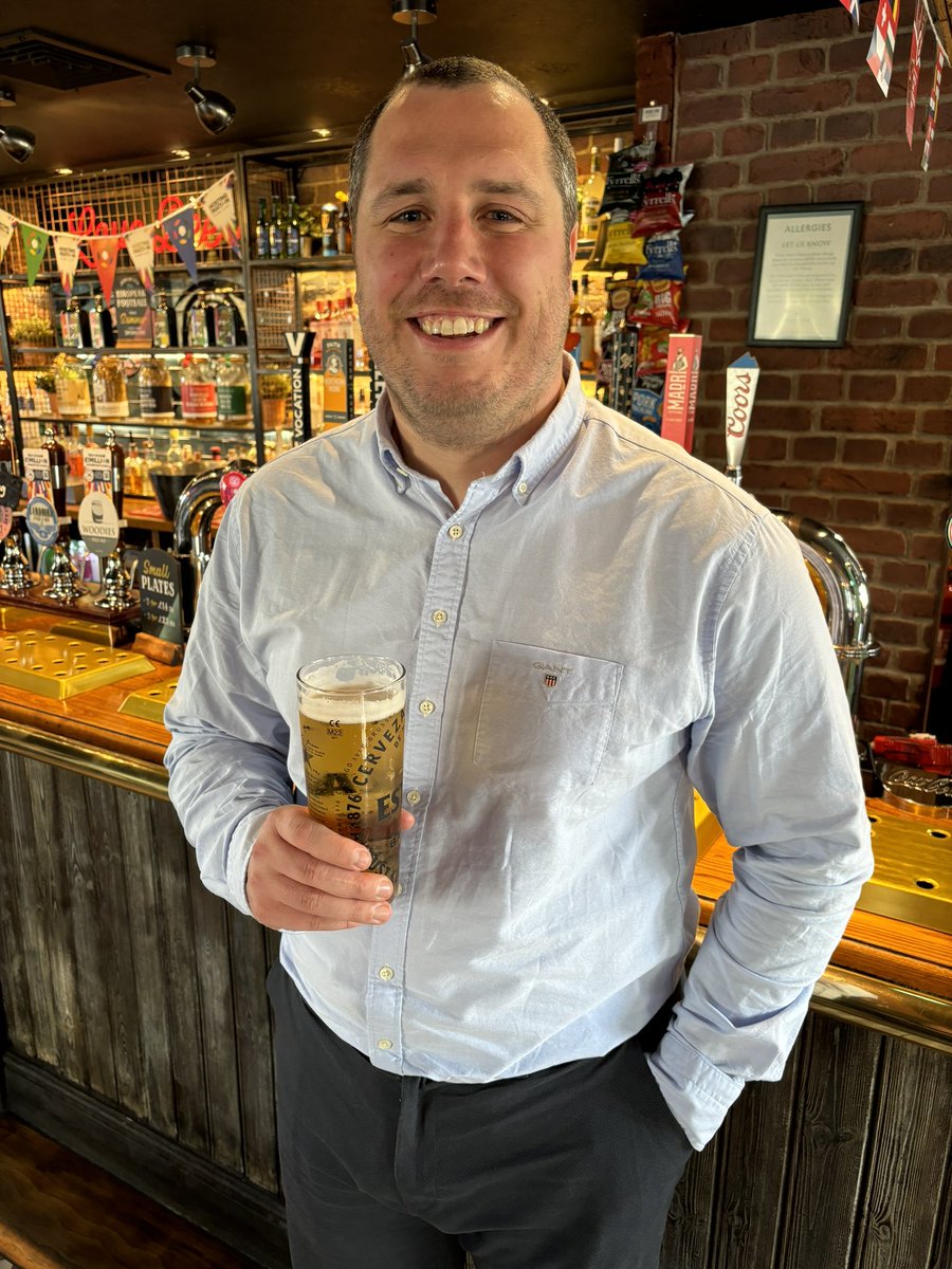 Andrew Manley (@drandrewjmanley) on Twitter photo Introducing Dr <a href="/RossShand/">Ross Shand</a>!🎉 Rarely has a PhD (and a 🍺) been so richly deserved!
A privilege to have learned from this guy alongside fellow supervisors @ihjcowburn & <a href="/gleds13/">Dr. Adam Gledhill FCASES</a> 🤝
Huge thanks to exceptional examination team of <a href="/chrishphd/">Chris Harwood</a>, <a href="/JFraserThomas/">JessicaFraser-Thomas (she/her)</a>, & <a href="/DrSergioLara_EU/">DrSergioLara_ICK</a> 🙏👏 Introducing Dr <a href="/RossShand/">Ross Shand</a>!🎉 Rarely has a PhD (and a 🍺) been so richly deserved!
A privilege to have learned from this guy alongside fellow supervisors @ihjcowburn & <a href="/gleds13/">Dr. Adam Gledhill FCASES</a> 🤝
Huge thanks to exceptional examination team of <a href="/chrishphd/">Chris Harwood</a>, <a href="/JFraserThomas/">JessicaFraser-Thomas (she/her)</a>, & <a href="/DrSergioLara_EU/">DrSergioLara_ICK</a> 🙏👏