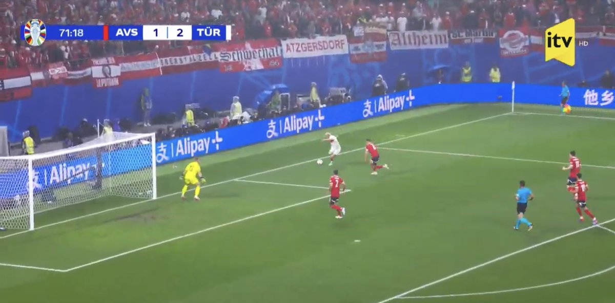 𝐑𝐎𝐁𝐈̇𝐍 tweet media