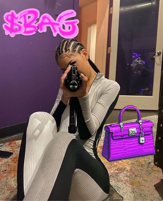 X100King's tweet photo. @ll888666hhh @mushmoonz @ikeabagonsol You ever bring that ish here again she shoots!!
$BAG #BagStaysOn
@BirkinBagSolana https://t.co/Ns0aod4KqH