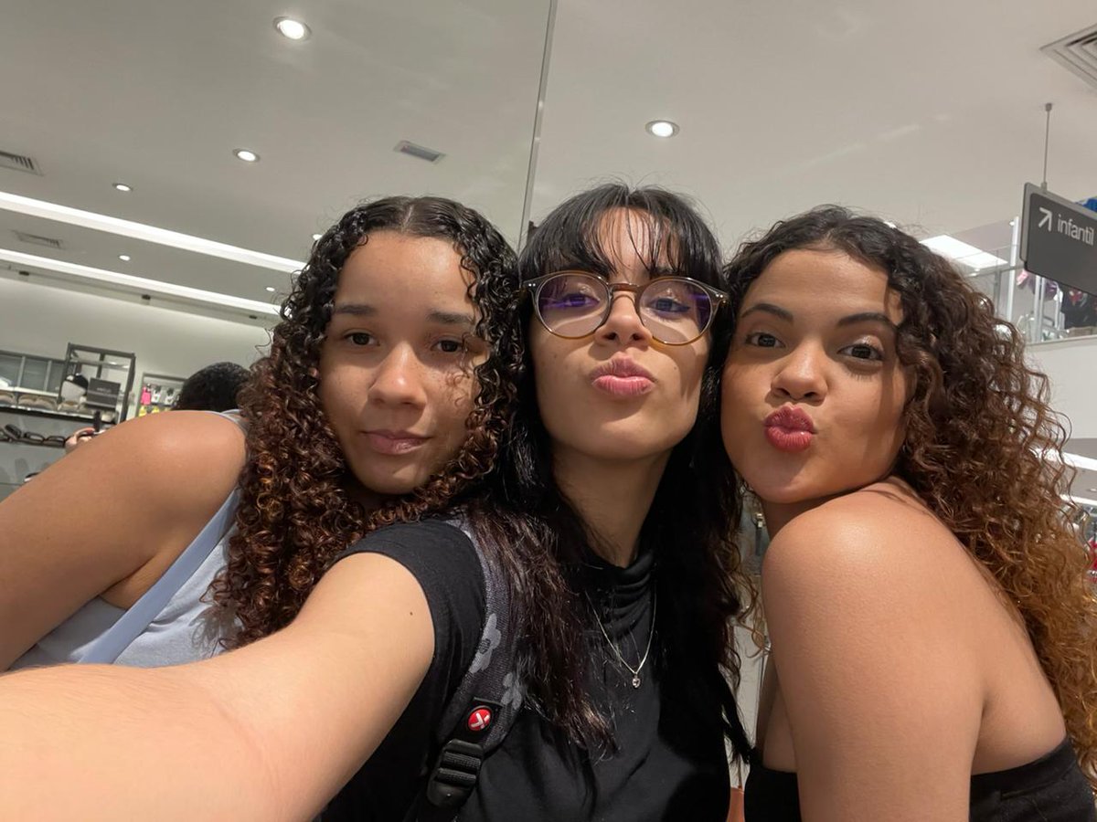 bombom⚢ tweet media