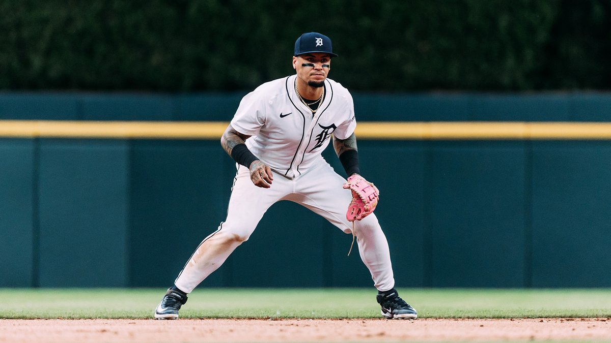 MudHens's tweet photo. El Mago has entered the chat. 📲 

@tigers shortstop Javy Báez is slated to make a rehab appearance for the Mud Hens tonight &amp; tomorrow at Fifth Third Field.

Tickets: https://t.co/oAIZPxGnjU https://t.co/Ykris57AUt