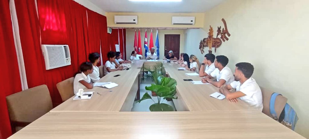 La FEU de la UCM se reúne en Consejo Ordinario , esta vez en la sede provincial de la Unión de Jóvenes Comunistas.