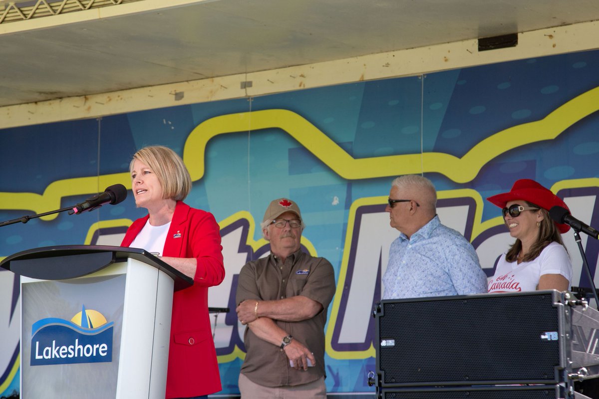 TweetLakeshore's tweet photo. Huge thanks to everyone who helped make Canada Day 2024 possible!

We hope to see you again in 2025, when Canada Day heads to Stoney Point/Pointe-Aux-Roches!

#TogetherWeAreLakeshore https://t.co/N9In8BUefB