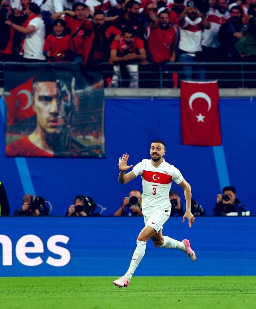 #AUTTUR
ÇEYREK FİNALDEYİZZZ! TEBRİKLER MİLLİ TAKIM! 🇹🇷🇹🇷🇹🇷