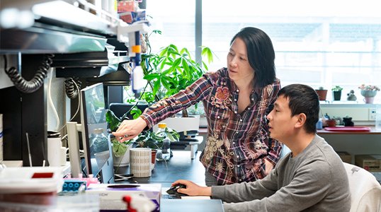NIH_ORIP's tweet photo. 🧪In this month’s #ORIPResearchHighlight: Researchers are studying #longcovid and finding biological targets that can be used to develop therapies. @UCSFUrology @GladstoneInst #Infrasructureforinnovation (ORIP support through S10RR028962, S10OD018040) https://t.co/uqYGsDFxNd https://t.co/CHrKLQ8735