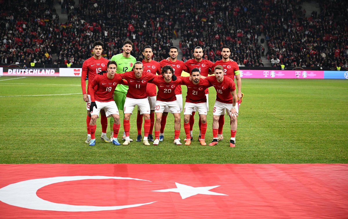 ÇEYREK FİNAL'DEYİZ!
 Teşekkürler çocuklar 
#BizimÇocuklar 🇹🇷