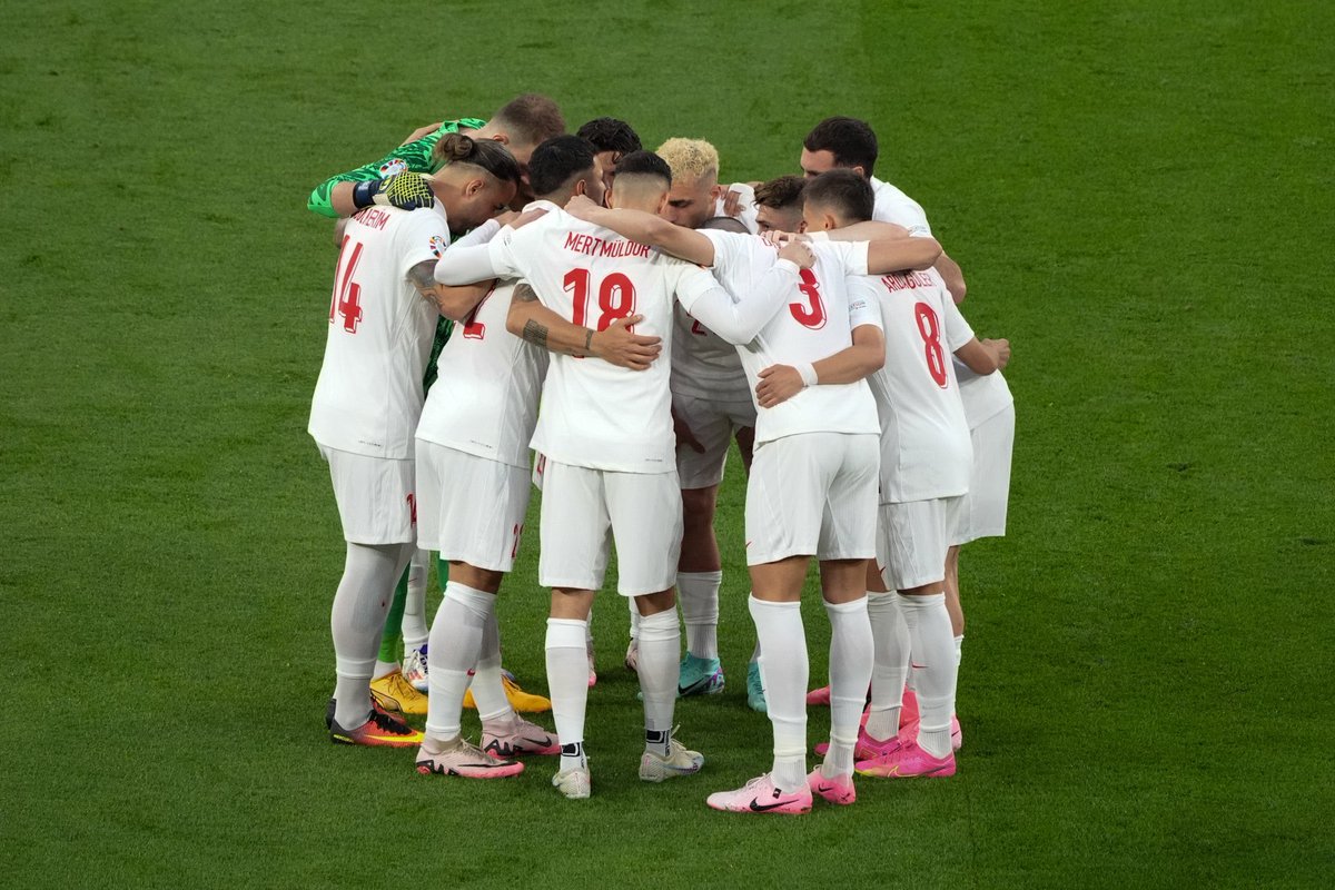 Helal olsun bizim çocuklar 

Bir başkadır benim memleketim