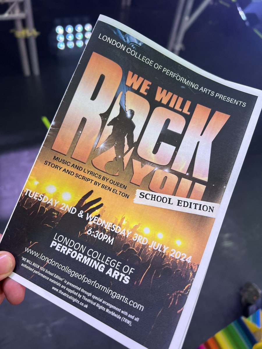 NeilCoates4's tweet image. So #honoured this evening watching @LSEColleges learners from @londoncollegePA perform their end of year show #WeWillRockYou it was out of this world, they could all walk into the #WestEnd now. The #LCPA team are outstanding and it shows in their outcomes for learners #proud