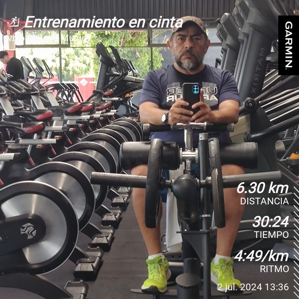 contrerascj's tweet photo. #EntrenandoAndo rumbo al #MPM2024
Hoy tocó pierna y un trotecito leve...
#AquiYaSeCorrio #CorrerMeHaEnseñado #Constancia #Disciplina #LoveRunSmile #YoElegiCorrer #ElPinchiContreras© #Puebla https://t.co/hUlnOL2Cj6