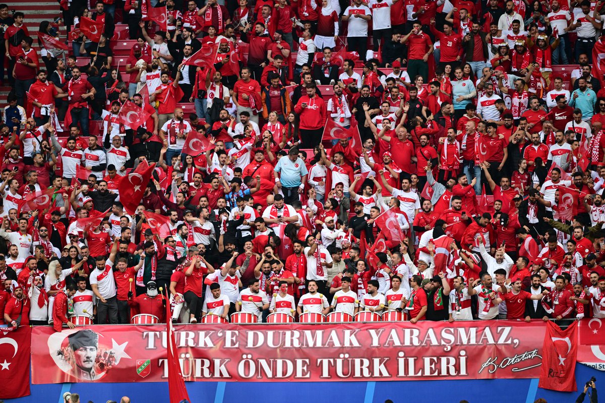 YesilYamac's tweet photo. Tebrikler 🎉 #BizimÇocuklar  🇹🇷🇹🇷🇹🇷 https://t.co/I1PqADrscR