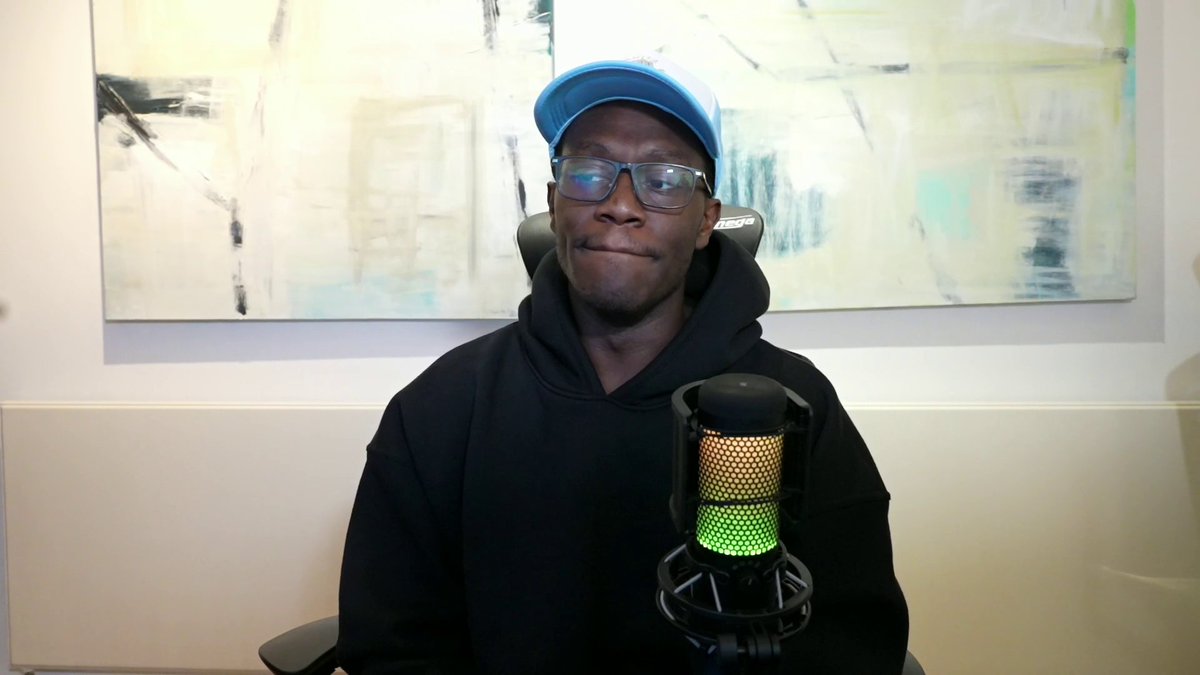 Deji tweet media