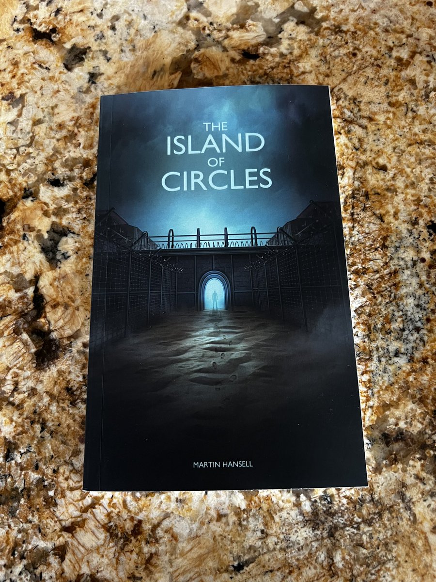 m00se_k's tweet image. Just got my web3 inspired book based off the @InmatesOTWT lore written by @MartinHansell 
Can’t wait to dive into!

I’ll also bring it to Vegas to get it signed by the author!!!