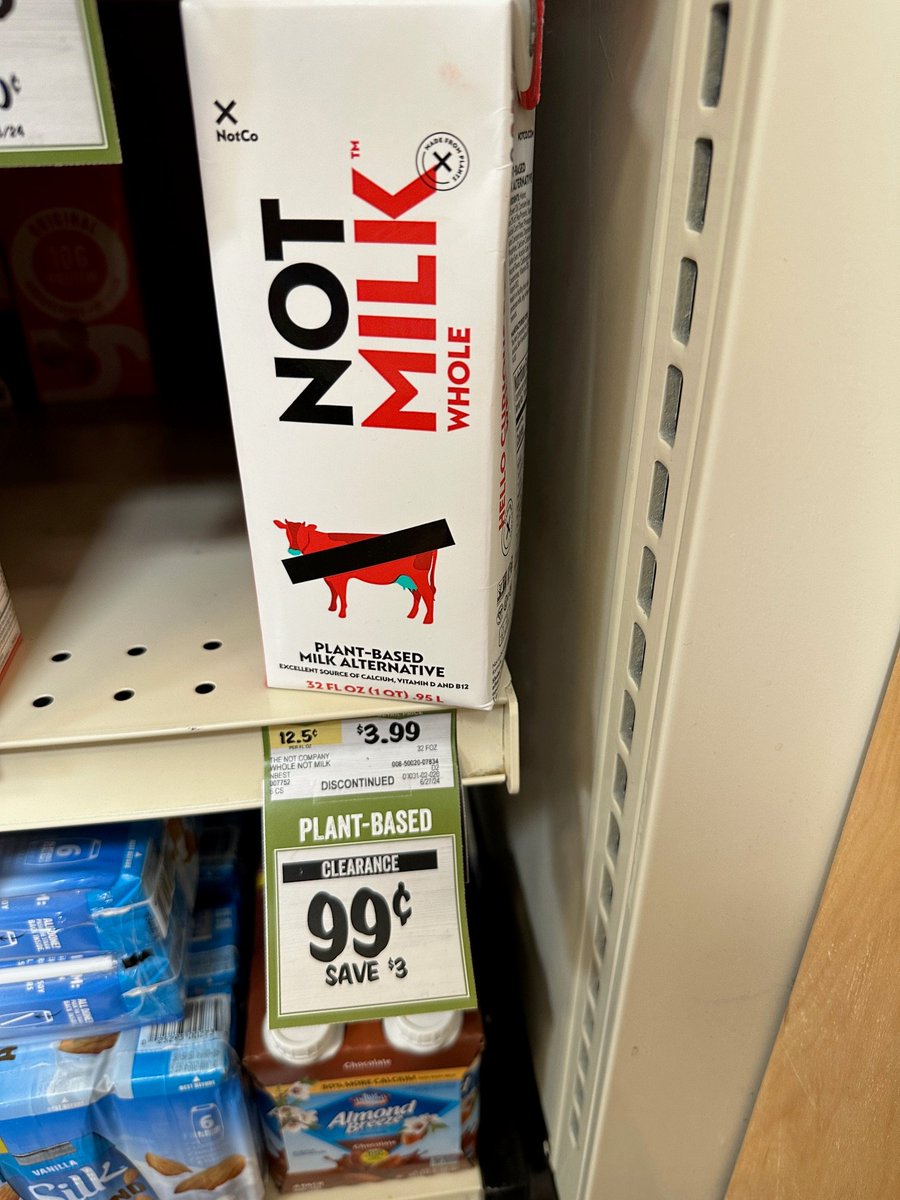 Backed by $30 million of investment from Jeff Bezos.
Designed by AI.
Hyped massively.
Rejected by consumers.