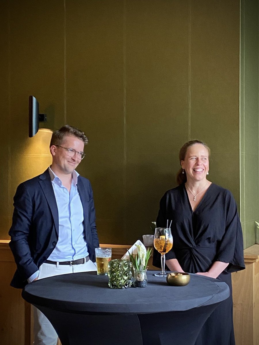 Het zit erop. Vandaag eindigt mijn tijd als politiek adviseur van minister en vicepremier Carola Schouten op <a href="/MinisterieSZW/">Ministerie van Sociale Zaken & Werkgelegenheid</a>. 

Dank aan de fantastische ambtenaren, mensen in de Tweede Kamer en mijn club <a href="/christenunie/">ChristenUnie</a>.