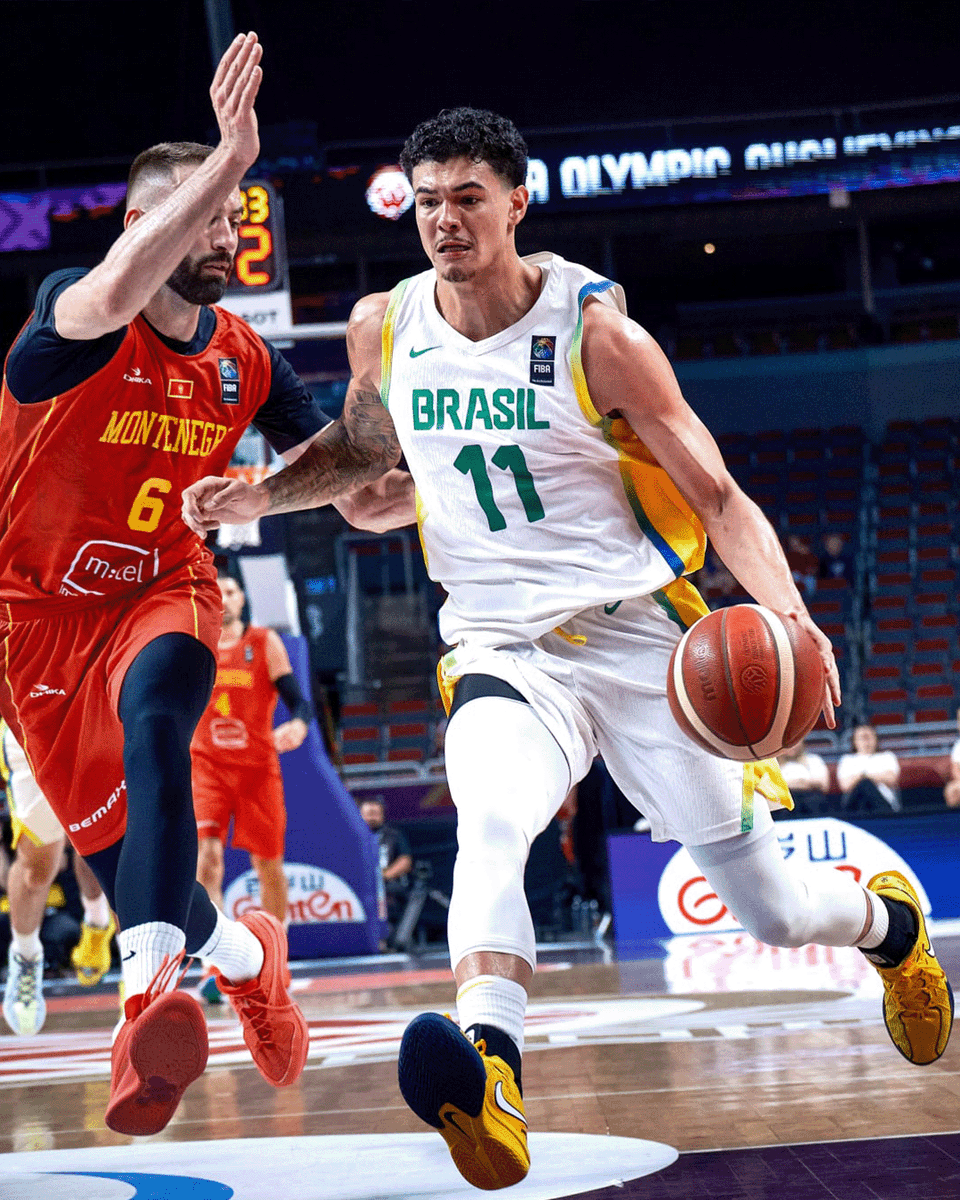 warriors's tweet photo. Ballin' on a global stage.

@guisantos_4 tallied 9 points, 8 rebounds, and 2 steals in Brazil's Olympic Qualifying Tournament win today over Montenegro. 

📸 @FIBA https://t.co/DuAr5U7vzq